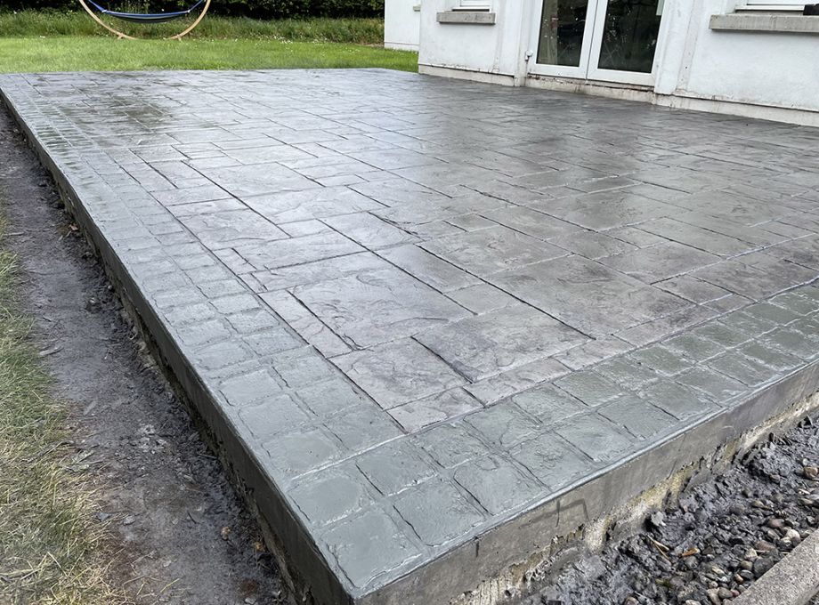 Pattern Imprinted Concrete Patio, Grand Ashlar Slate Pattern